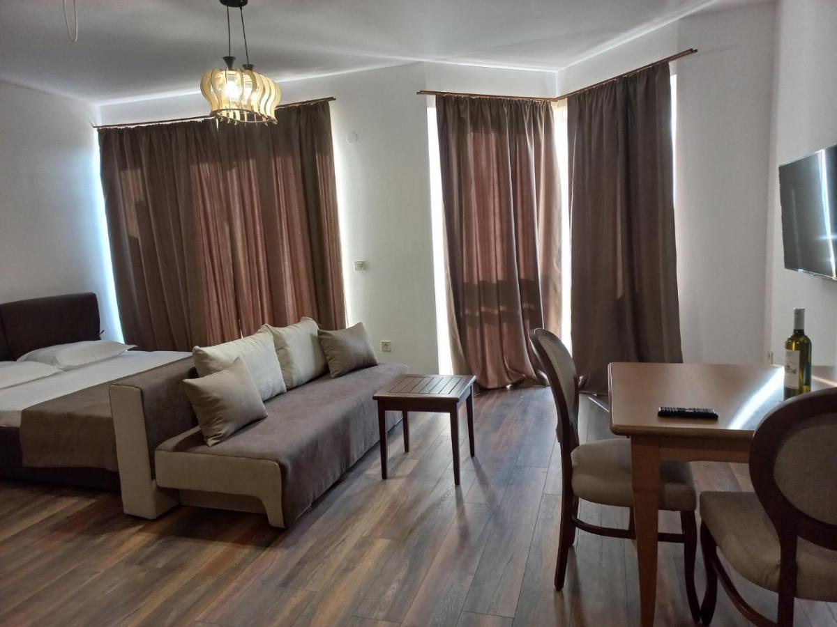 Pirin Golf Hotel Private Studios - Sani, Bansko Razlog Luaran gambar